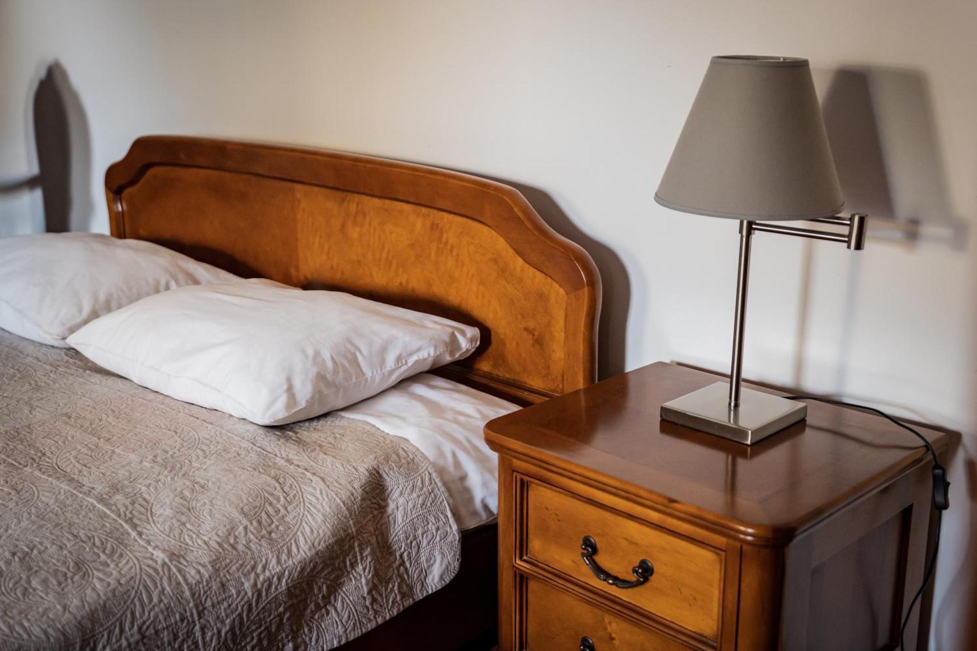Hotel Przy Dworze Lesna Podlaska Bagian luar foto