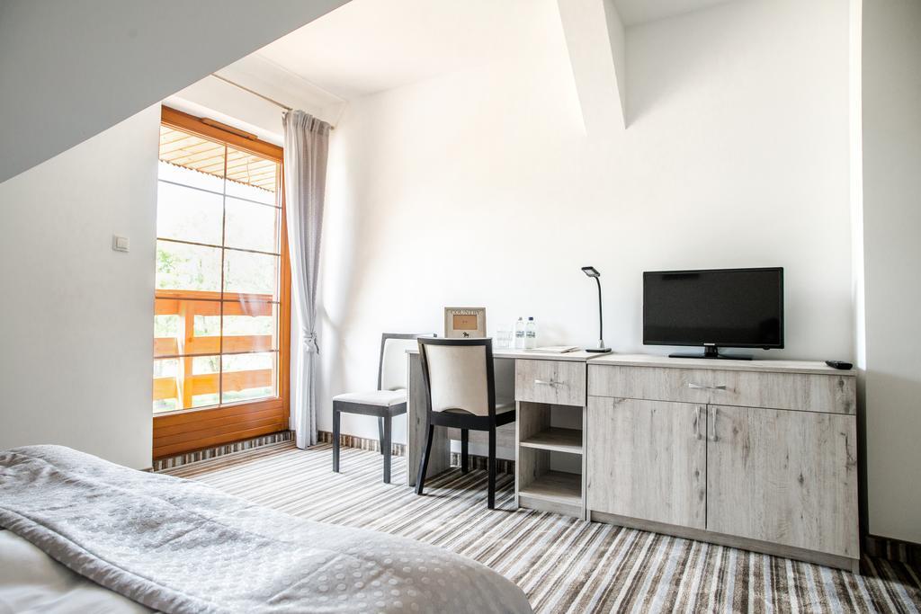 Hotel Przy Dworze Lesna Podlaska Ruang foto