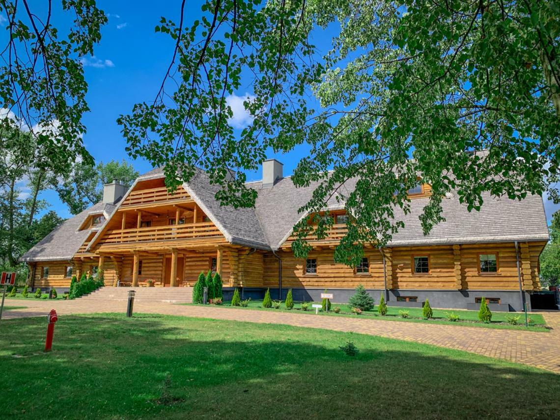 Hotel Przy Dworze Lesna Podlaska Bagian luar foto